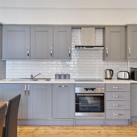 Apartment 3, Khyber Lodge Apartments ويتبي المظهر الخارجي الصورة
